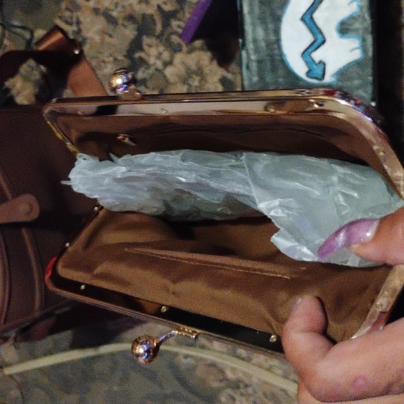 Brown wallet - Picture 3 of 3